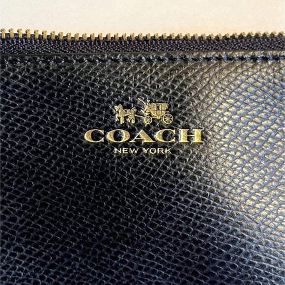 COACH Black Pebbled Leather Corner Zip Wristlet Soho New York Minimalist Luxury - Picture 6 of 9